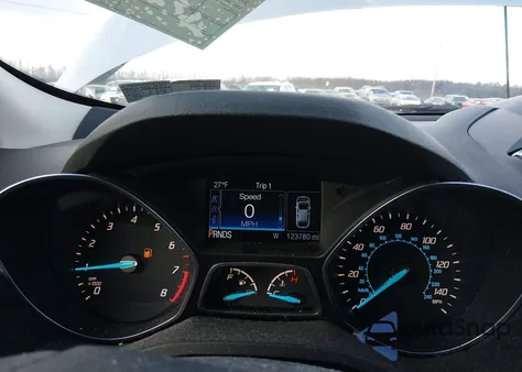 2015 Ford Escape Titanium из США, поврежденный, VIN 1FMCU9JX7FUA34547